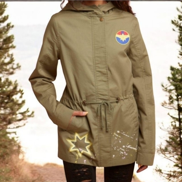 Her Universe Marvel Ms. Marvel Patch Anorak army green Women's Jacket Sz M - Picture 1 of 11